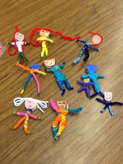 The Other Side of the Spanish Classroom: Guatemalan Worry Dolls Guatemalan Worry Dolls, Duo Lingo, Spanish Crafts, Art Therapy Directives, Spanish Projects, Art Therapy Projects, Spanish Club, Cultural Art, Teaching Profession