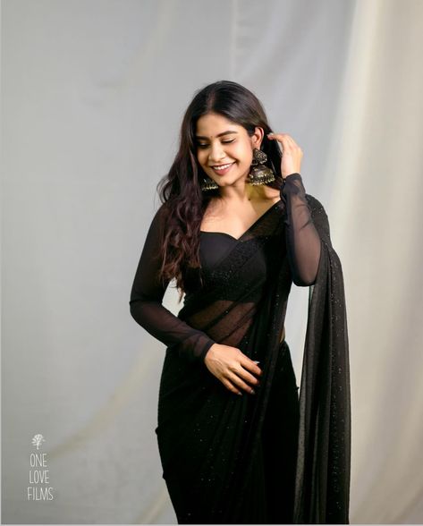 Net Black Blouse Designs For Saree, Black Net Blouse Design, Black Netted Blouse Designs, Black Net Blouse, Long Sleeve Blouse Designs, Black Net Saree, Netted Blouse Designs, Net Blouses, Fancy Sarees Party Wear