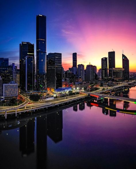 The Brisbane sunrise you’re likely missing at 4am… 😬 📸 @brizzypix #Brisbane #Queensland #Australia Brisbane Australia Aesthetic, Brisbane Aesthetic, Brisbane Skyline, Brisbane Queensland, Brisbane Australia, Queensland Australia, Queensland, Brisbane, Mood Board