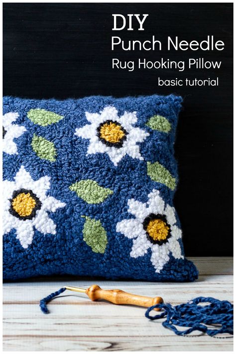 Easy Floral Pattern, Rug Hooking Patterns Free, Punch Needle Rug, Punch Needle Pillow, Hooked Pillow, Monks Cloth, Rug Hooking Patterns, Work Diy, Punch Needle Embroidery