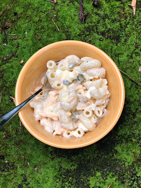 Sweet Pickle Macaroni Salad with Circulon Cookware - Three Different Directions Sweet Pickle Macaroni Salad, Pickle Macaroni Salad, Circulon Cookware, Pickle Chips, Picnic Lunch, Pickle Butter, Pasta Salads, Sweet Pickles, Pickle Juice