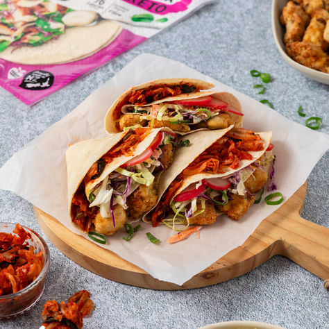 Wrap up these keto-friendly Airfried Chicken Wraps! 🌯  INGREDIENTS  •	5 Farrah’s Ultra Keto Wraps •	1 ½ cups almond flour •	4 boneless chicken thigh, cut into bite size pieces  •	1 egg, beaten •	⅓ cup mayonnaise •	Juice from ½ lime •	2 ½ cups green and red cabbage, shredded  •	1 carrot, grated •	Spring onions, finely sliced •	Pickled radish •	Kimchi Keto Air Fried Chicken, Fried Chicken Wraps, Keto Wraps, Radish Kimchi, Pickled Radish, Pickled Radishes, Keto Dinners, Air Fried Chicken, Spring Onions