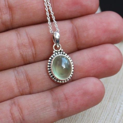 Prehnite Pendant, Sterling Silver Jewelry, Natural Green Prehnite, Stone of prophecy, Gemstone Penda Snazzy Outfits, Stone Bead Jewelry, Handmade Jewelry Box, Coaching Volleyball, Estilo Hippie, Sterling Silver Jewelry Handmade, Natural Stone Jewelry, Thanksgiving Gift, Fairy Grunge