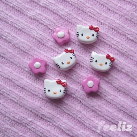 Hello Kitty Beads | Jana Lehmann | Flickr Hello Kitty Beads, Hello Kitty Earrings, Clay Inspo, Bff Gifts Diy, Hello Kitty Jewelry, Hello Kitty Crafts, Polymer Clay Jewelry Tutorials, Clay Diy Projects, Clay Crafts Air Dry