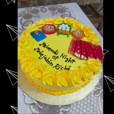 This was a order for a Mehedi function... Haldi Cake, Mehendi Cake, Cakes Design, Cake Printing, Stylish Dress Designs, Party Cake, Food Snapchat, Easy Cake, Party Cakes