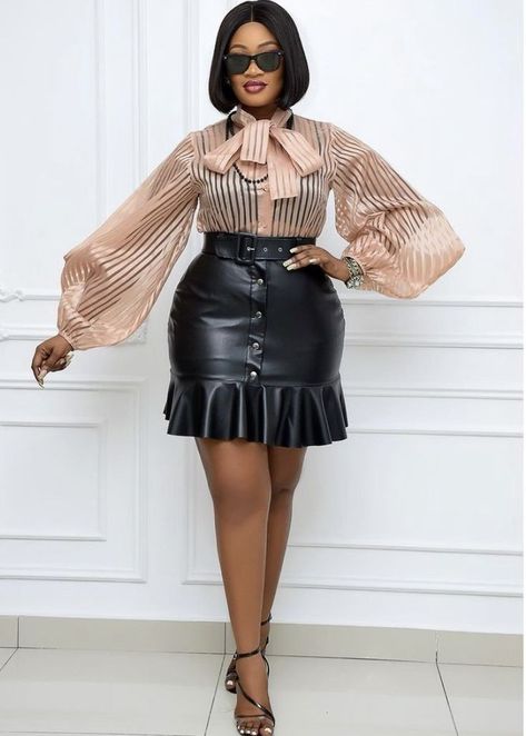 Shifon Blouse, Top Styles For Ladies, Classy Skirt Outfits, Skirt And Top Outfits, Organza Top Styles, Organza Outfit, Organza Tops, Workplace Fashion, African Ladies