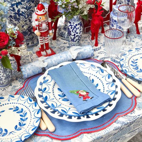 Blue And Red Christmas Decor, Toile Tablecloth, Beatrice Blue, Red Placemats, Elegant Wreaths, Tablescape Design, Christmas Tables, Blue Placemats, Starter Plates