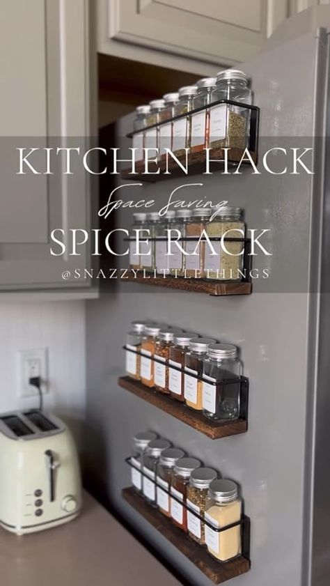 Spice Rack Space Saver! Great for small kitchens Spices Organization Small Space, Spice Rack On Fridge, No Stove Kitchen Ideas, Diy Storage Kitchen, Small Apartment Pantry Ideas, Small Living Storage Ideas, Kitchen Space Hacks, Unique Spice Rack Ideas, Creative Spice Rack Ideas