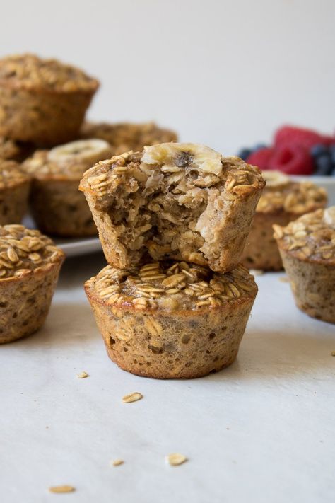 Banana Oatmeal Cups, Eggs Muffins, Kay Nutrition, Banana Baked Oatmeal, Healthy Oatmeal Recipes, Baked Oatmeal Cups, Prep Breakfast, Banana And Egg, Oatmeal Cups