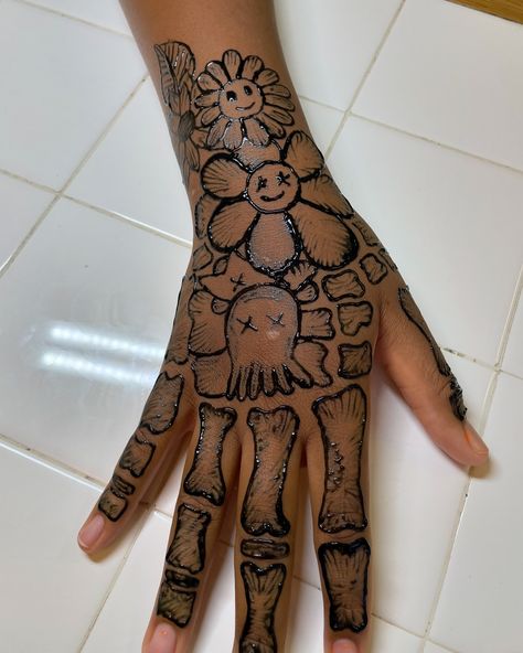 The teenagers usually ask for this design. It’s cute. Book your next experience @henna_nation215 . . . . . . #henna #hennadesign #hennartist #hennatattoo #hennainspire #hennalove #hennaphilly #phillyhenna Henna Boys Design, Henna Designs Male, Spider Man Henna, Boy Henna Designs, Male Henna Designs, Boy Henna, Henna For Boys, Henna Men, Men Henna Tattoo