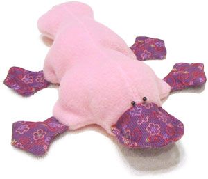 Pallet Kitchen, Soft Toy Patterns, Free Toys, Animal Sewing Patterns, Sewing Stuffed Animals, Trendy Sewing, Fabric Toys, Platypus, Sewing Toys