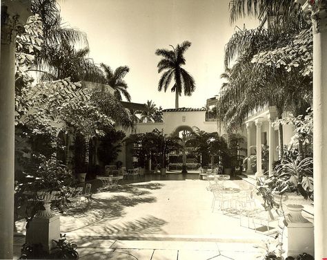 Patio, Everglades Club, Palm Beach, ca 1940 The Palm Court The Plaza, Eau Palm Beach Resort, Everglades Club Palm Beach, Palm Beach Colony Hotel, The Colony Palm Beach, Palm Beach County, Old Florida, Dream Garden, Palm Beach