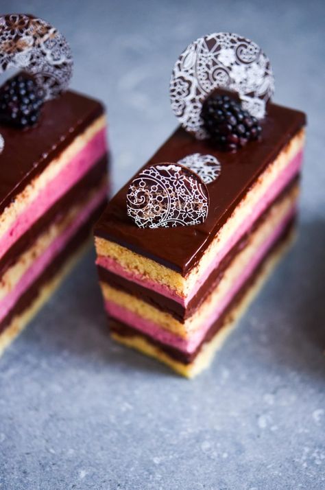 Blackberry Opera | Patisserie Makes Perfect Boutique Patisserie, Patisserie Vegan, Kek Lapis, Patisserie Fine, Opera Cake, Resipi Kek, Torte Cupcake, Fancy Desserts, Food Cakes