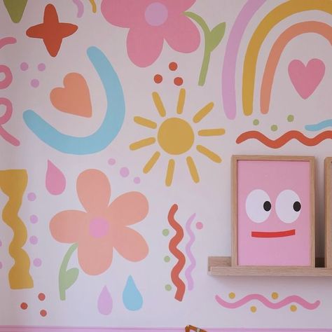 Shapes Painted On Wall, Toddler Room Wall Ideas, Pink Rainbow Room, Kids Room Murals Diy, Girls Room Mural, Fun Girls Room, Paintings For Kids Room, Happy Nursery, Baby Room Paintings