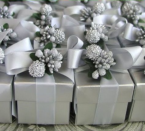 Organising a Perfect Silver Wedding Anniversary in London Silver Wedding Favors, Christmas Wedding Favors, Winter Wedding Favors, Wedding Gift Wrapping, Silver Theme, Silver Wedding Anniversary, 25th Wedding Anniversary, Winter Wonderland Wedding, Winter Wedding Inspiration