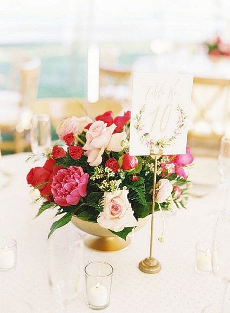 Elegant wedding centerpieces tips: The past few precious moments ahead of the ceremony must be about you. #Weddingcenterpieces Fall Wedding Table Decorations, Elegant Wedding Centerpieces, Small Wedding Centerpieces, Red Wedding Centerpieces, Low Wedding Centerpieces, Bright Pink Wedding, Fall Wedding Table Decor, Unique Wedding Centerpieces, Romantic Wedding Centerpieces