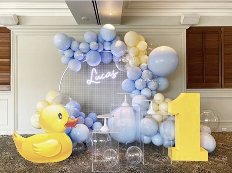 Duck Balloon Decoration, Rubber Ducky Birthday Party Decorations, Duck Balloon, Duck Decorations Party, Ducky Party, Ducks Birthday Party Theme, Duck Theme Birthday Party Decoration, Rubber Duck Themed Birthday Party, Duck Themed Birthday Party