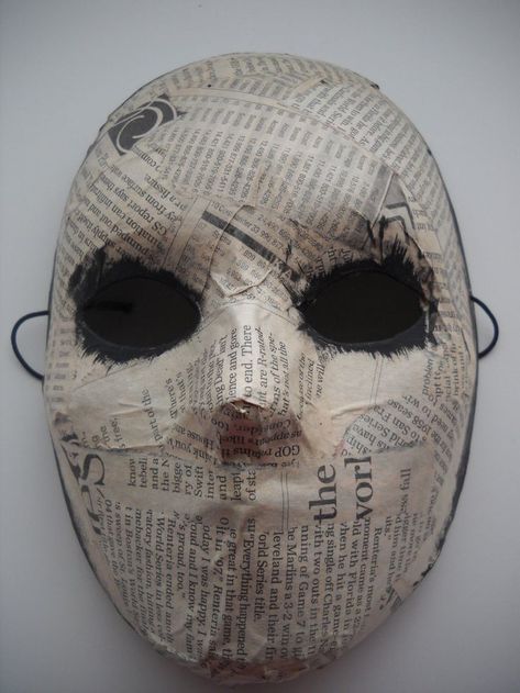 Diy Masks Halloween, Creepy Cardboard Mask, Masked Party Ideas, Things To Do With Newspaper, Scary Halloween Masks Diy, Diy Clown Mask, Creepy Masks Diy, Creepy Mask Ideas, Masked Halloween Costumes