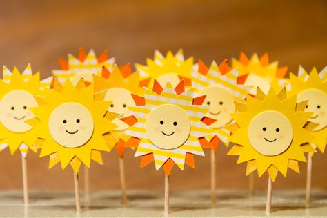 Sun toppers at a Sunshine Party #sunshine #party Sunshine Birthday Party Ideas, Sunshine Cupcakes, Sunshine Birthday Party, Summer Crafts For Toddlers, Sunshine First Birthday, Sunshine Birthday Parties, Sunshine Baby Showers, Sunshine Birthday, Summer Crafts For Kids