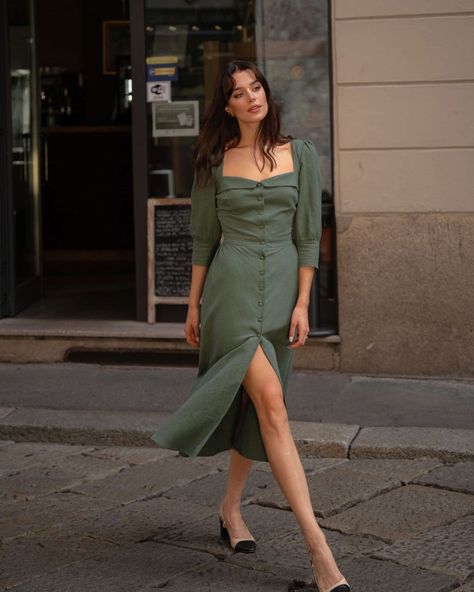 Style For Autumn, Green Linen Dress, Jane Dress, Dress Dusty, Vintage Inspired Dresses, Linen Style, Green Midi Dress, Inspired Dress, Looks Vintage