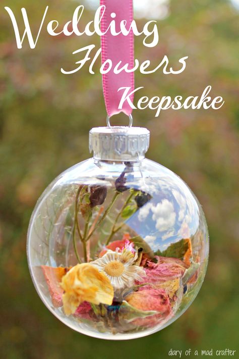 Bridal Bouquet Keepsake: Make an ornament with your wedding bouquet! Wedding Flowers Keepsake, Bouquet Keepsake, Bouquet Preservation, Wedding Keepsakes, Wedding Memorial, Post Wedding, How To Preserve Flowers, Wedding Bouquet, Spring Wedding