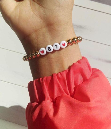 Eras Outfit, Travis Kelce, Baltimore Md, Clothes Gift, Friendship Bracelet, Baltimore, Custom Jewelry, Friendship Bracelets, Taylor Swift