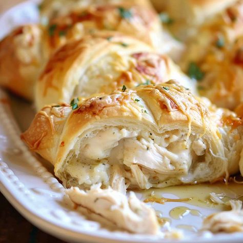 Stuffed Chicken Cresent Rolls, Chicken Stuffed Rolls, Chicken Crossaints Casserole, Chicken Cream Cheese Stuffed Crescent Rolls, Crescent Roll Chicken Bundles, Chicken Turnovers Crescent Rolls, Chicken Stuffed Croissants, Chicken Stuffed Crescent Rolls Easy Recipes, Chicken Crescent Rolls Cream Cheese