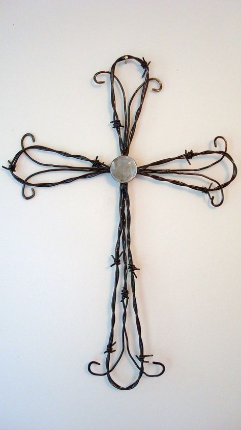 Hand Crafted Barbed Wire Wall Cross. $29.95, via Etsy. Barbed Wire Decor, Barb Wire Crafts, Barbed Wire Art, Wire Crosses, Horseshoe Projects, Barb Wire, Rustic Cross, Wooden Crosses, Horseshoe Crafts