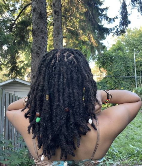 Locs With Fine Hair, Dreadlock Hairstyles Women Black, Short Locs With Shells, Wolf Cut Locs, 200 Locs, Layered Locs, Fluffy Locs, Happy 6 Months, Head Wrap Tutorial