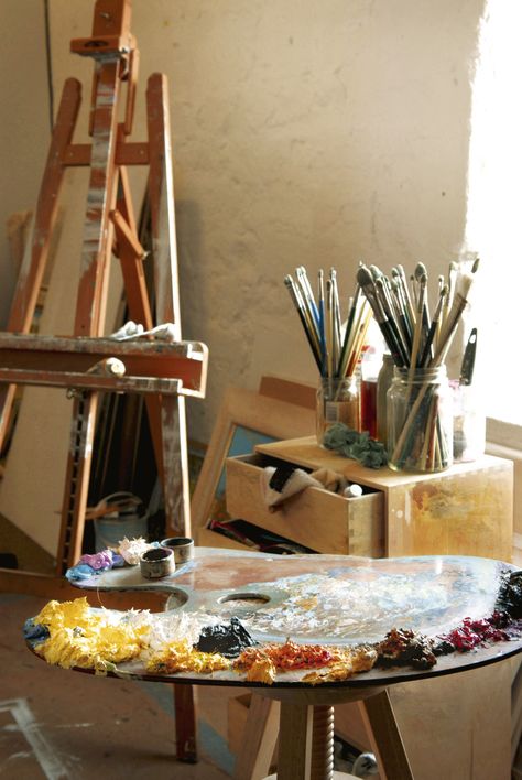 Home Art Studios, Art Studio Space, Art Studio Room, Art Studio At Home, Dream Studio, Easels, Artist Aesthetic, My Art Studio, Painting Studio