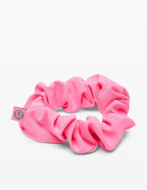 10+ Best Scrunchies Roundup | Schimiggy Reviews Lululemon Scrunchie, Rolled Candles, Owl Backpack, Tech Pouch, Bath Body Works Candles, Fabric Drawing, Target Gift Cards, Best Stocking Stuffers, Mini One