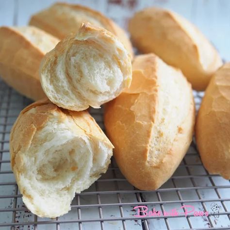 Baquette Bread Recipes, Vietnamese Bread Recipe, Vietnamese Baguette Recipe, Vietnamese Baguette, Bread Recepies, Banh Mi Recipe, Banh Mi Sandwich, Artisan Breads, French Bread Recipe