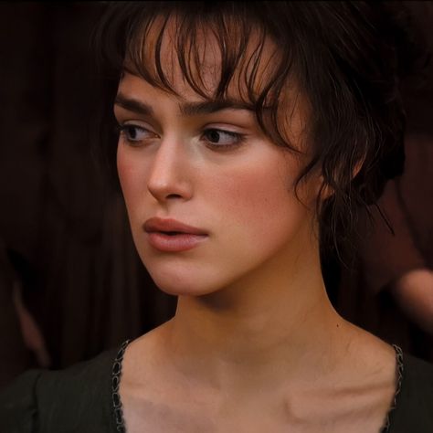 Elizabeth Bennet - Pride and Prejudice Elizabeth Bennett, Pride And Prejudice And Zombies, Lizzie Bennet, Pride And Prejudice 2005, Dr Zhivago, Keira Knightly, Elizabeth Bennet, Keira Knightley, Iconic Movies