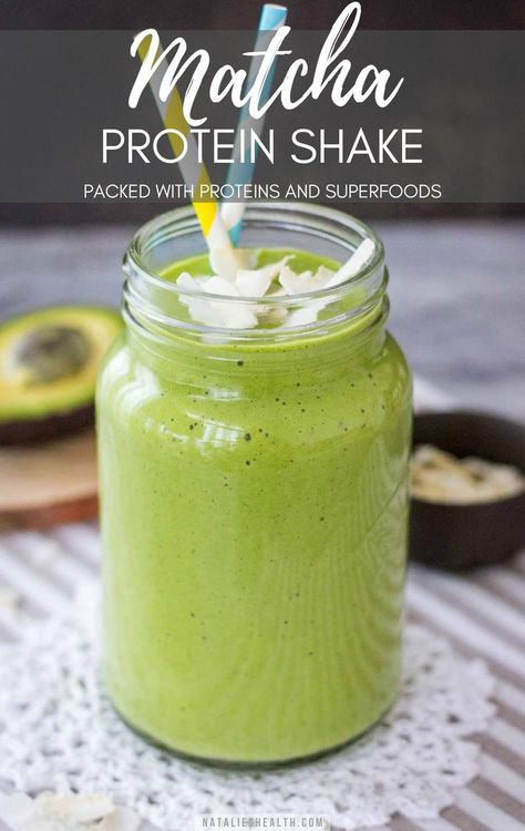 Matcha Protein Shake Recipe - Healthy Superfood Drink Protein Shakes With Spinach, Protien Smoothies Recipes Matcha, Avocado Protein Shake, Matcha Pre Workout, Matcha Healthy Recipe, Matcha Protein Smoothie, Matcha Protein Shake, Matcha Shake, Shakes Recipes