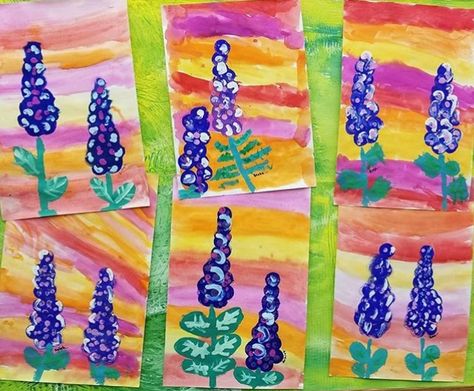 Bluebonnet Art Project For Kids, Bluebonnet Craft For Kids, Bluebonnet Craft Preschool, Texas Art Projects For Kids, Bluebonnet Craft, Blue Bonnet Painting, Rodeo Art, Texas Crafts, Kindergarten Art Lessons