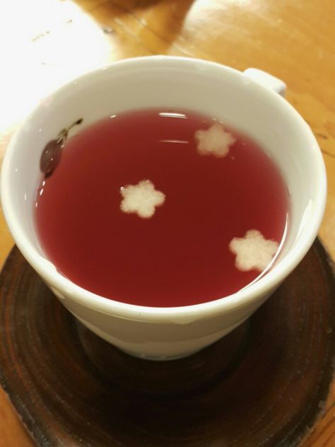 Omija tea with flower pear, seoul Omija Tea, Korean Tea, Fantasy Food, Food Obsession, Food Ideas, Seoul, Pear, Tea, Tableware