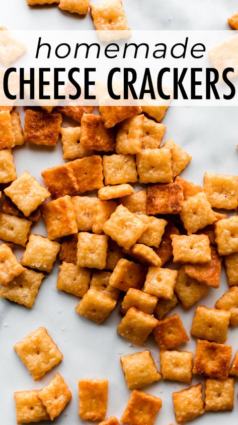 Cheese Itz Recipes, Cheeze Itz, Cheese Itz, Homemade Toddler Snacks, Cheese Cracker Recipe, Homemade Cheez Its, Homemade Snacks Recipes, Homemade Cheese Crackers, Quick Baking