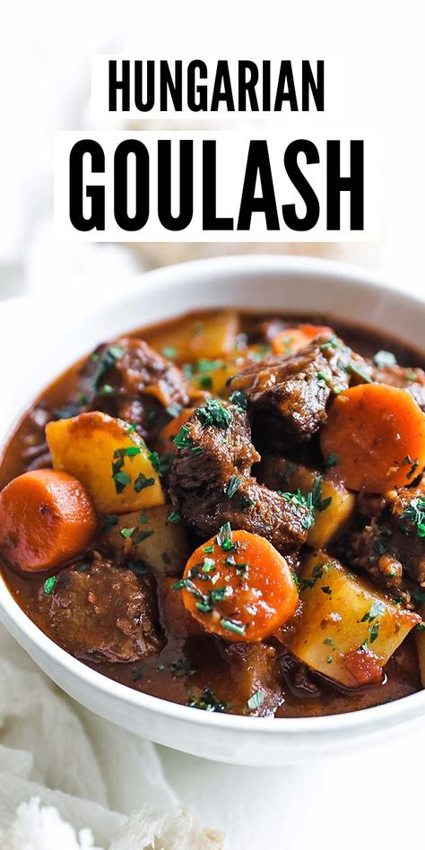 This delicious Hungarian Goulash Recipe is jam-packed with vegetables and beef in an amazing spice-filled broth that is loaded with flavor. Hungarian Stew Recipes, Veal Chunks Recipe, Beef Goulash Recipes, Bohemian Recipes, Sauerbraten Recipe, Hungarian Dishes, Hungarian Goulash, Billy Parisi, Goulash Recipe