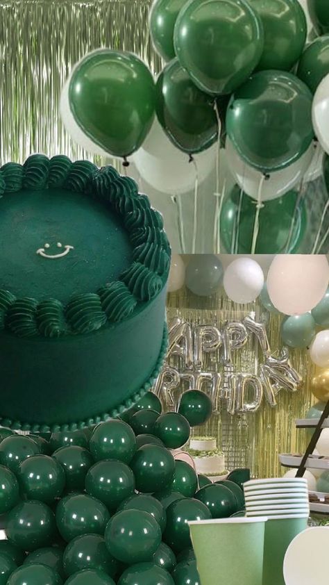 Dark Green Themed Birthday Party, Dark Green Birthday Theme, Green Birthday Party, 2000s Party, 17th Birthday Ideas, Green Birthday, Loft Ideas, Cute Birthday Ideas, Birthday Party For Teens