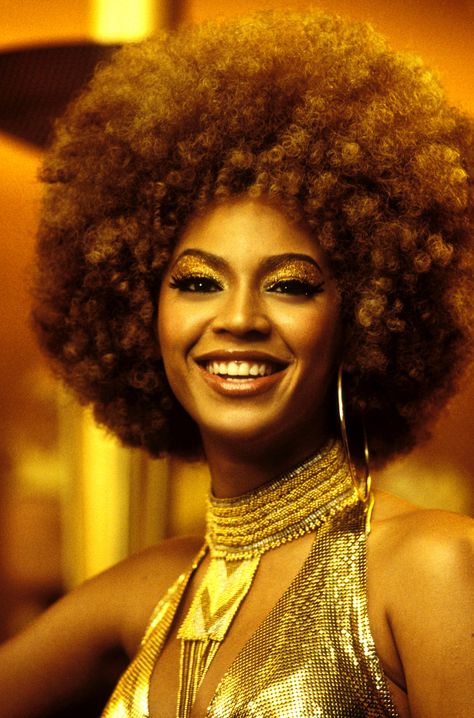 Beyoncé As Foxxy Cleopatra Is The Most Oscar-Worthy Performance Of All Time Foxxy Cleopatra, Foxy Cleopatra, Double Chin Hairstyles, Beyonce Hair, Best Actress Oscar, Double Menton, Austin Powers, Beyoncé Giselle Knowles-carter, Beyonce Queen