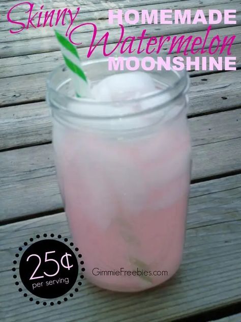 Do not miss this YUMMY Skinny Watermelon Moonshine Recipe, that costs only 25¢!! You don't even need Everclear to make it. It's easy and fast and low-cal! Watermelon Moonshine Recipe, Lemonade Moonshine Recipe, Watermelon Moonshine, Moonshine Recipe, Homemade Alcohol, Homemade Liquor, Moonshine Recipes, Watermelon Lemonade, Homemade Drinks