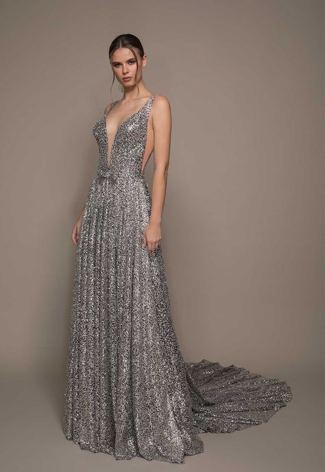 STYLE NO. 1467 Silver Gowns Elegant, Gowns Elegant, Silver Gown, Couture Bridal Gowns, Pnina Tornai, Elegant Attire, Fantasy Gowns, Fairytale Dress, Mini Robes