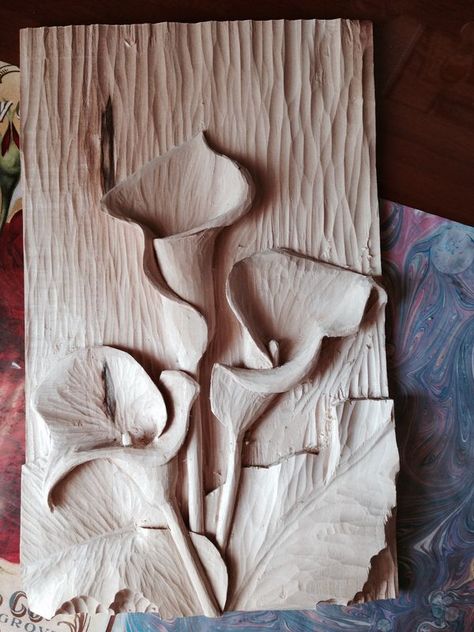 Fleurs Art Nouveau, Grain Background, Dremel Wood Carving, Plaster Wall Art, Clay Wall Art, Wood Carving Designs, Flower Carving, Wood Carving Patterns, Clay Wall