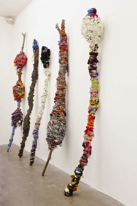 Vertical (via Bloglovin.com ) Fiber Sculpture, Textile Sculpture, Stick Art, Contemporary Textiles, Art Magazine, Textile Fiber Art, Fibres Textiles, Open Doors, Sculpture Installation