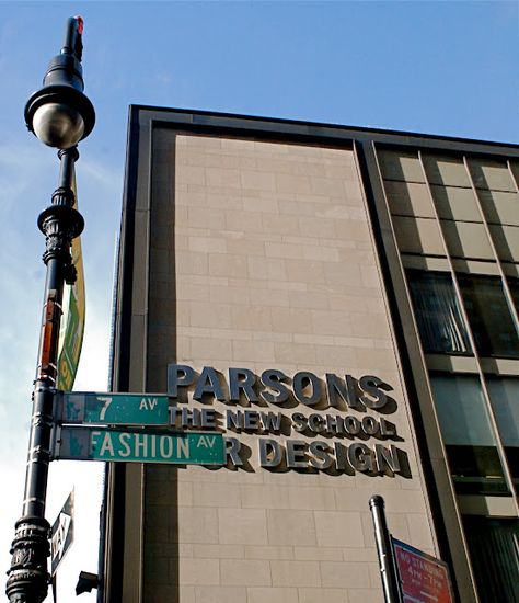 Parsons New York, Manhattan Aesthetic, Esmod Paris, Life After High School, Fashion Design School, New York School, Art Media, College Aesthetic, Nyc Aesthetic