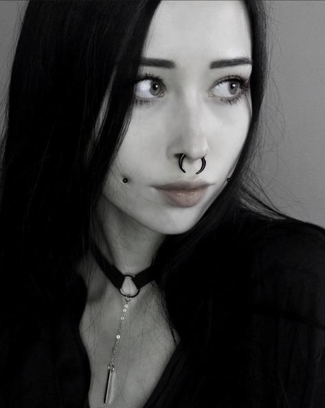 Septum Piercing Jewelry Black, Idea Piercings, Cheek Piercing Dimples, Black Septum Piercing, Black Piercings, Cheek Piercing, Goth Piercings, Dimple Piercing, Cheek Piercings