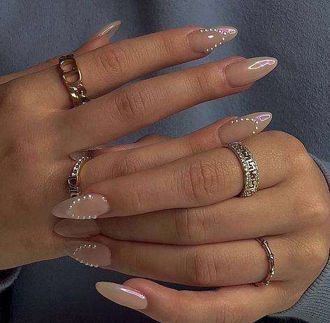 Beige Almond Nails, Elegant Almond Nails Classy, Moms Nails, Grad Nails, Engagement Nails, Edgy Nails, Beige Nails, Soft Nails, Bach Party