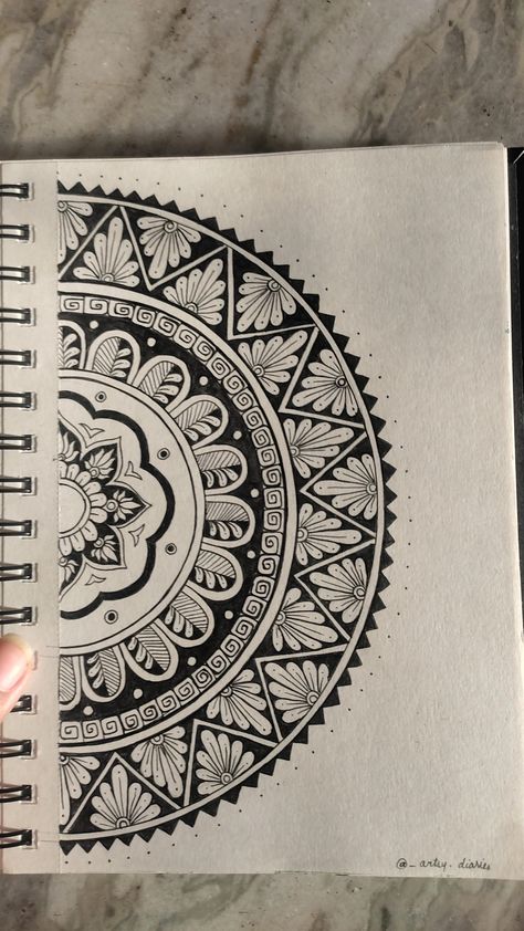 #mandala #art #draw #mandaladrawing Small Cute Mandala Art, Mandala Art Name Plate, Easiest Mandala Art, Small Simple Mandala, Mandela Art Drawing, Mandala Art Design Creative, Small Mandala Drawing, Unique Mandala Drawing Easy, Asthetic Drawings Doodles