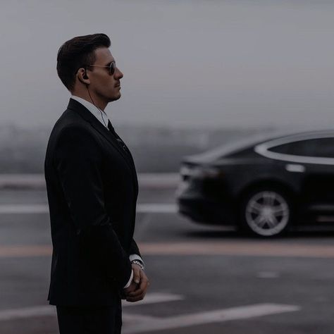 Personal Bodyguard Aesthetic, Bodyguards Security, Security Aesthetic, Jfk Airport New York, Personal Bodyguard, Luxury Concierge Services, Close Protection, Body Guard, Security Guard Services