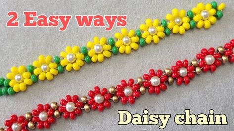 Flower Necklace Diy, Flower Bracelet Diy, A Daisy Flower, Diy Jewellery Making, Seed Bead Bracelets Tutorials, Beaded Daisy, Beaded Patterns, Diy Jewelry Making Tutorials, Beaded Necklace Tutorial